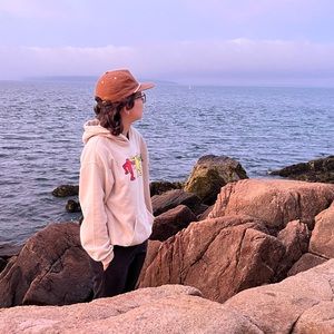 Meet your Posher, Alex